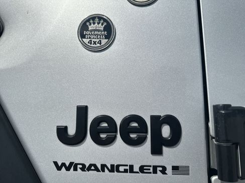 Certified 2023 Jeep Wrangler Sport AWD/4WD image 13