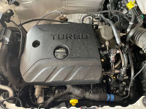 Used 2025 Buick Encore GX Preferred image 32