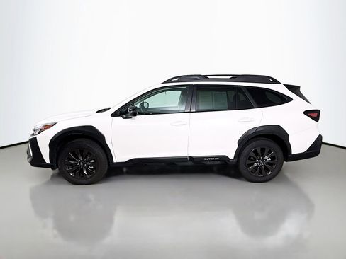 Used 2025 Subaru Outback Onyx Edition AWD/4WD image 4