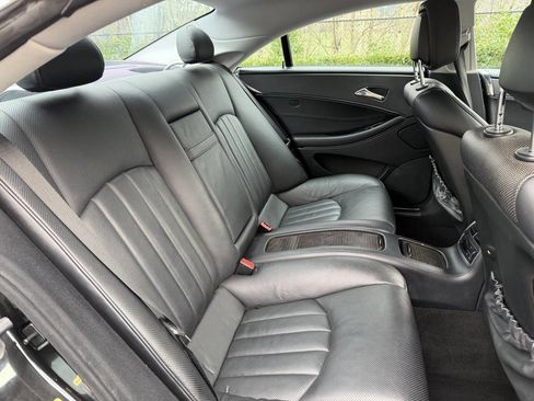 Used 2011 Mercedes-Benz CLS 550 image 31