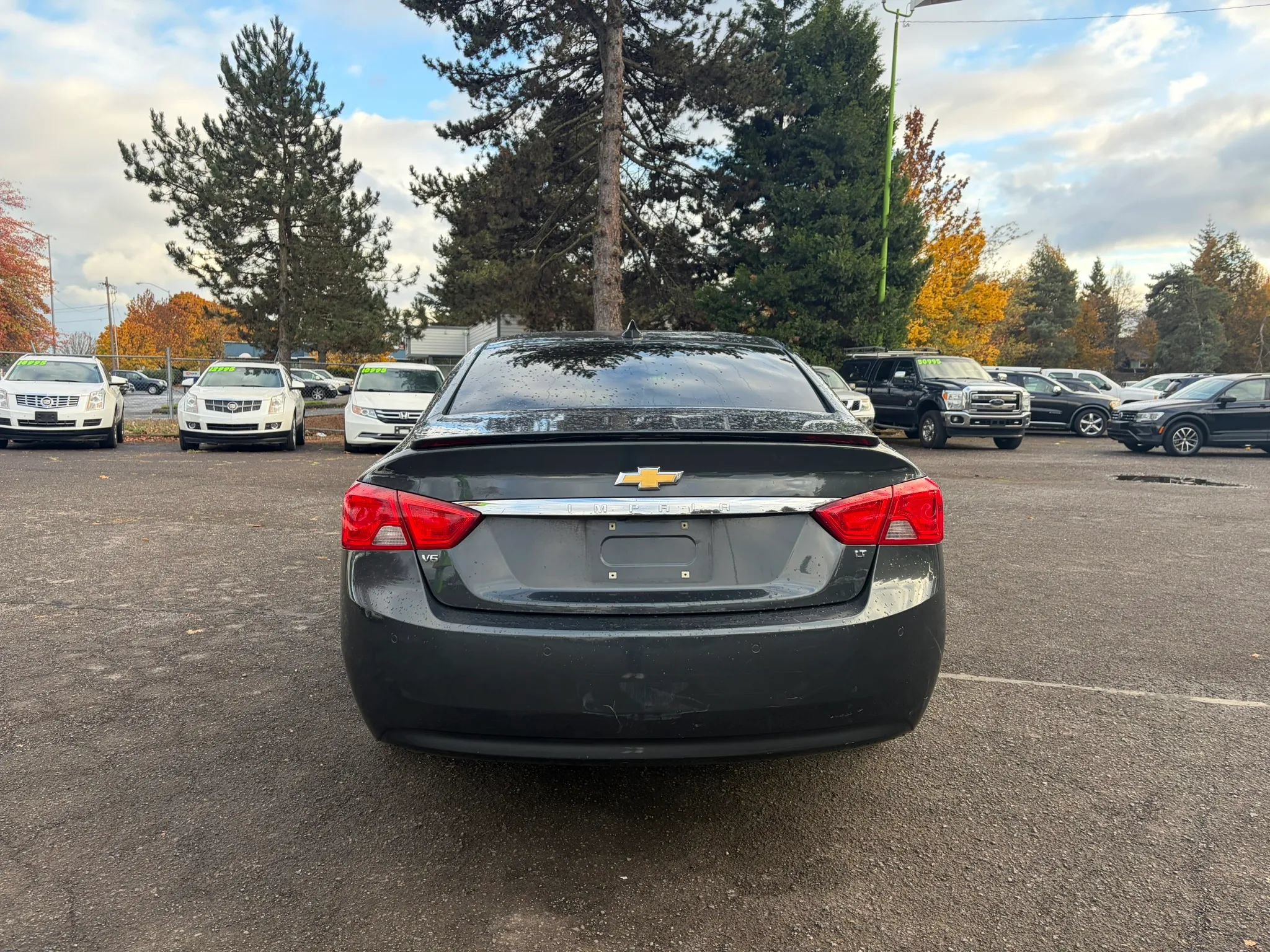 Used 2015 Chevrolet Impala LT FWD image 4