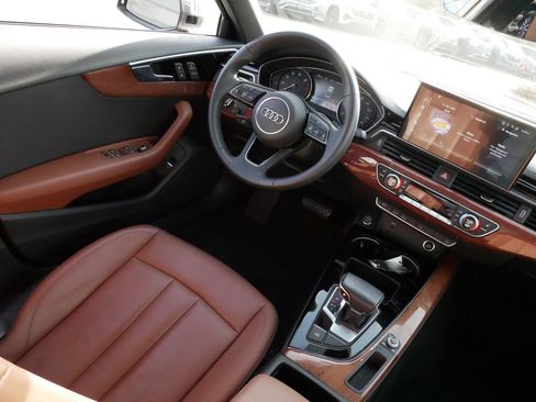 Used 2023 Audi A4 2.0T Premium w/ Convenience Package image 9