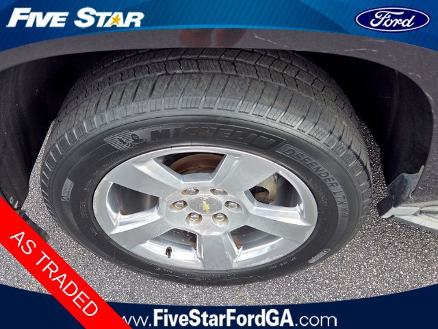 Used 2016 Chevrolet Suburban LT RWD image 10
