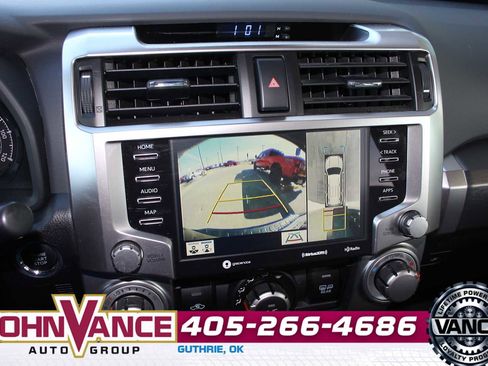 Used 2024 Toyota 4Runner SR5 Premium w/ Moonroof Package image 38