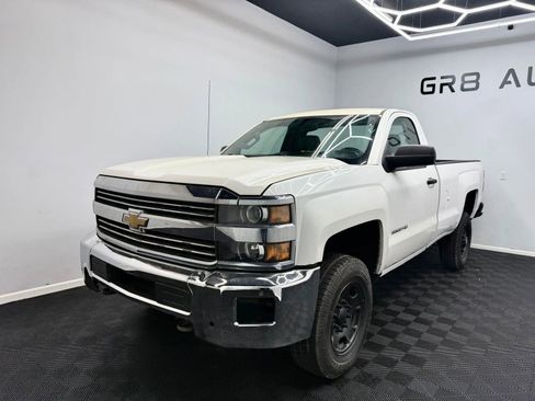 Used 2015 Chevrolet Silverado 2500 W/T image 3