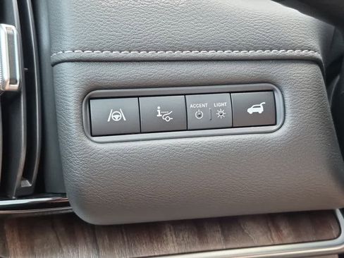 New 2026 Nissan Armada Platinum Reserve w/ Accent Package AWD/4WD image 19