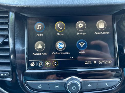Used 2019 Chevrolet Trax LT w/ LT Convenience Package AWD/4WD image 29