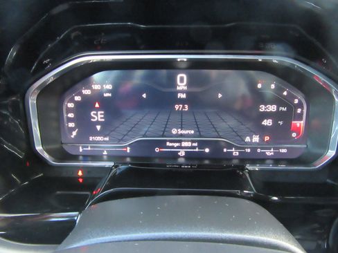 Used 2022 GMC Sierra 1500 Elevation image 36