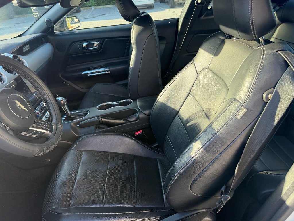 Used 2017 Ford Mustang Premium RWD image 11