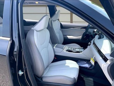New 2027 INFINITI QX60 Luxe w/ Cargo Package AWD/4WD image 7