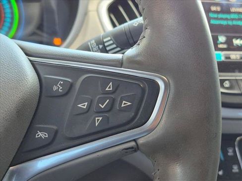 Used 2018 Chevrolet Volt LT w/ LT Driver Confidence Package FWD image 11