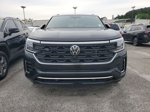 Used 2024 Volkswagen Atlas Cross Sport SEL Premium R-Line AWD/4WD image 2