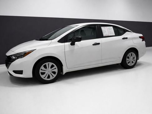 Certified 2025 Nissan Versa S w/ Trunk Package image 2