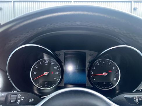 Used 2021 Mercedes-Benz GLC 300 image 12