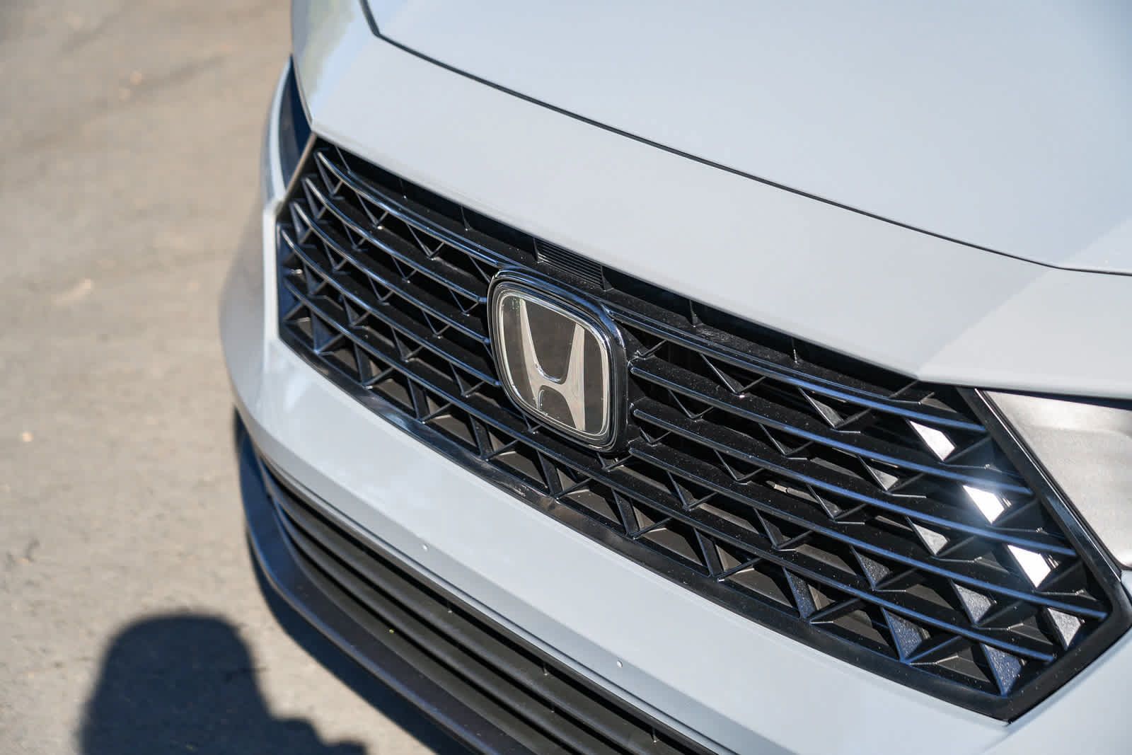 Used 2024 Honda Accord Sport image 3