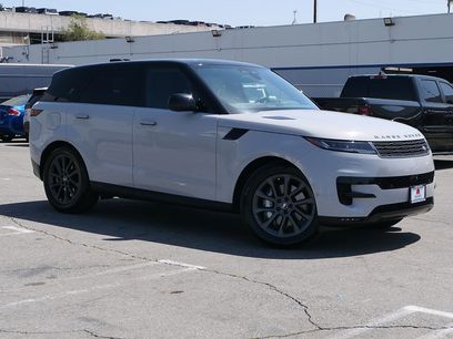 Used 2025 Land Rover Range Rover Sport SE