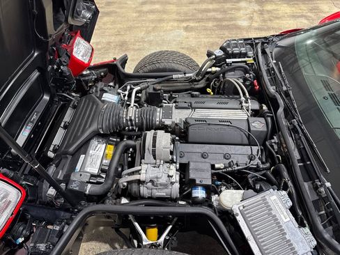 Used 1995 Chevrolet Corvette Convertible RWD image 12