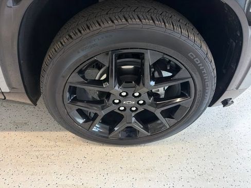 Used 2025 Chevrolet Traverse RS w/ LPO, Floor Liner Package AWD/4WD image 13