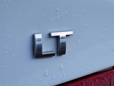 Used 2024 Chevrolet Malibu LT image 36