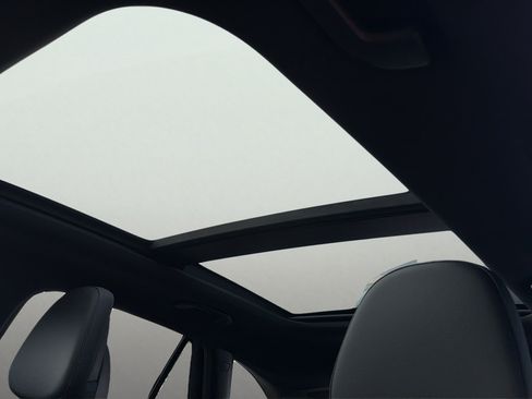New 2026 Mercedes-Benz GLC 300 4MATIC image 18