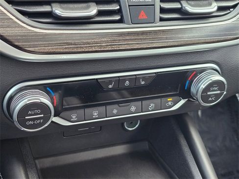 Used 2019 Nissan Altima 2.5 Platinum image 29