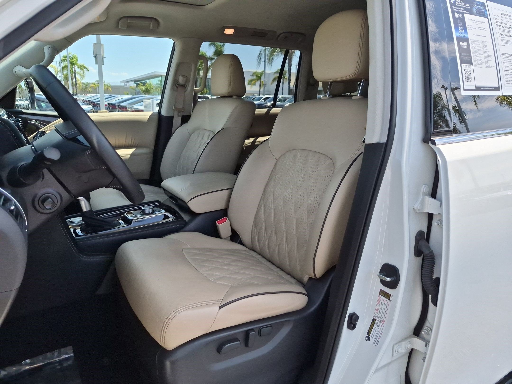 Used 2024 Nissan Armada Platinum w/ Captain's Chairs Package RWD image 16