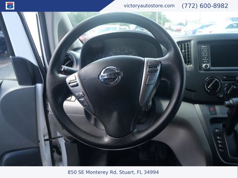 Used 2020 Nissan NV200 SV w/ Back Door Glass Package image 11