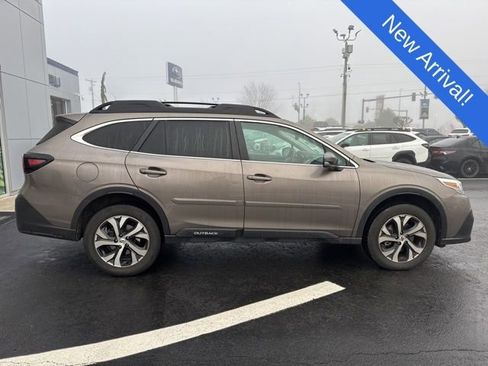Used 2022 Subaru Outback Limited image 8