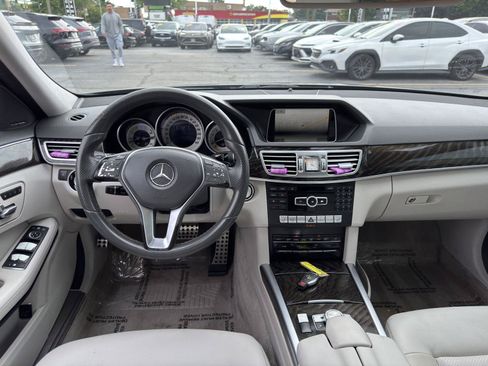 Used 2015 Mercedes-Benz E 350 Sedan w/ Premium 1 Package image 35