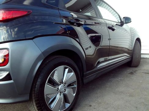 Used 2021 Hyundai Kona Ultimate FWD image 7