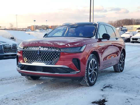 New 2026 Lincoln Nautilus Reserve image 2