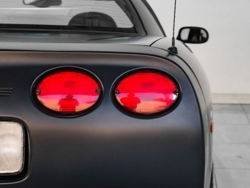 Used 2002 Chevrolet Corvette Z06 w/ Memory Pkg image 32