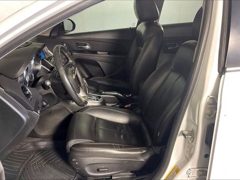 Used 2011 Chevrolet Cruze LTZ FWD image 32