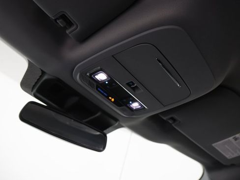 Used 2021 Ford F150 Lariat image 22