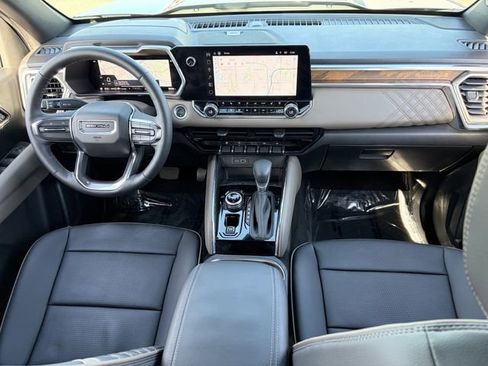 Used 2024 GMC Canyon Denali image 24