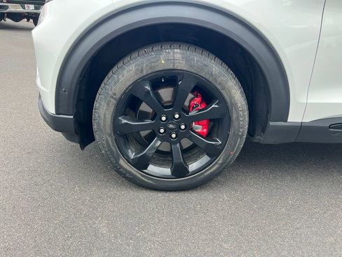 Used 2020 Ford Explorer ST w/ ST Street Pack AWD/4WD image 17