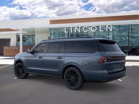 New 2026 Lincoln Navigator L Reserve w/ Jet Appearance Package AWD/4WD image 4