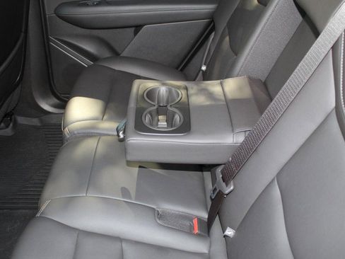 Used 2023 Cadillac XT6 Luxury image 20