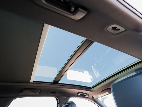 New 2025 Porsche Cayenne E-Hybrid image 29