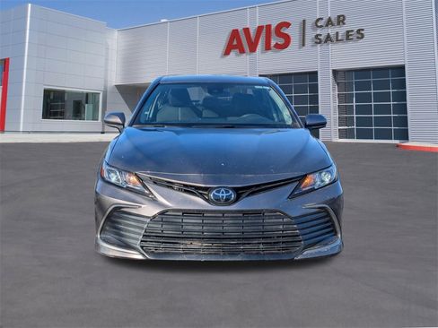 Used 2024 Toyota Camry LE image 10