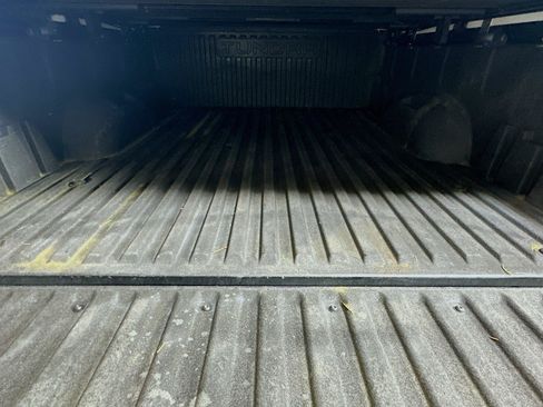Used 2022 Toyota Tundra SR5 w/ SR5 Convenience Package AWD/4WD image 27
