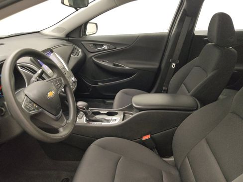 Used 2023 Chevrolet Malibu LS FWD image 17