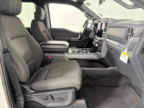 Certified 2024 Ford F150 XLT image 32