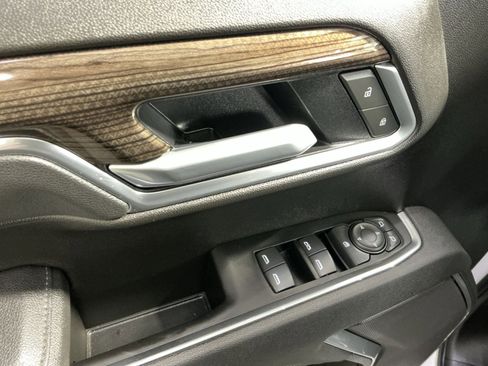 Used 2025 Chevrolet Silverado 1500 LT AWD/4WD image 23