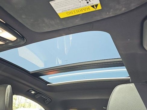 Used 2023 Volvo S60 T8 Plus w/ Climate Package image 13