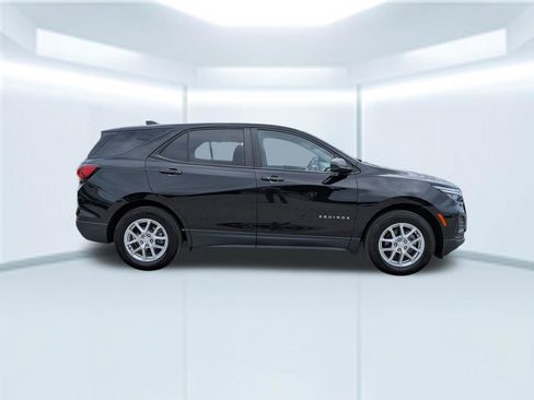 Used 2024 Chevrolet Equinox LS w/ LS Convenience Package FWD image 7