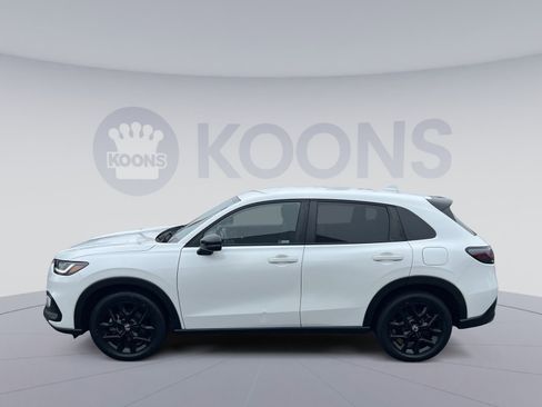 Used 2023 Honda HR-V Sport image 2