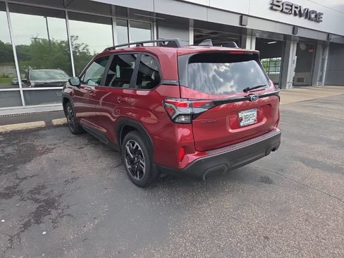 Used 2025 Subaru Forester Limited AWD/4WD image 8