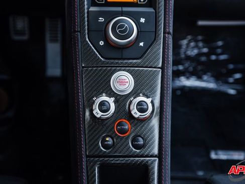 Used 2016 McLaren 675LT Coupe RWD image 18