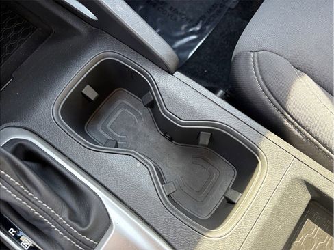 Used 2022 Nissan Frontier SV image 27